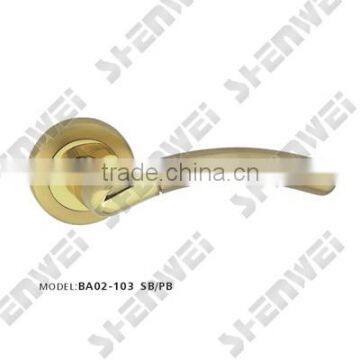 BA02-103 SB/PB lever handle on rose