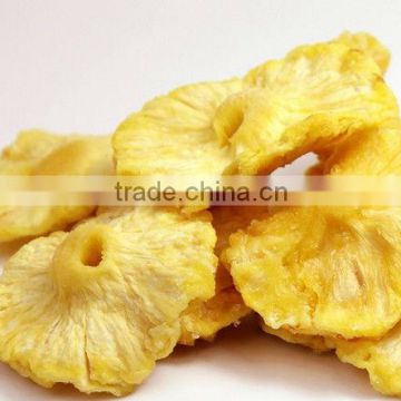 Dried pineapple