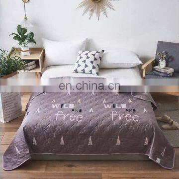 Luxury bed linen series aloe cotton 100% polyester reactive printing floral summer blanket for sale