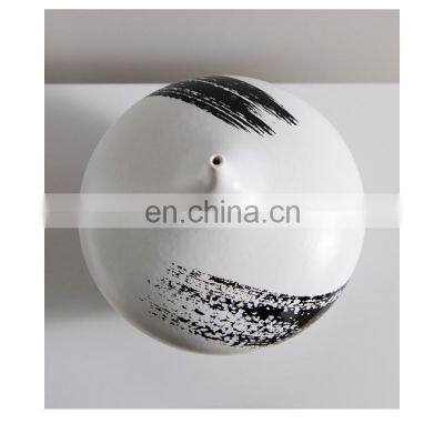 Modern Extremely Light Luxurious Black And White Porcelain Ceramic Vase For Hotel Home Office Decoration photo-5