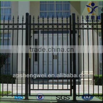 Powder coated spear top tubular fence for Utility sites