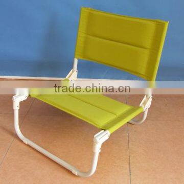 Folding outdoor beach chair