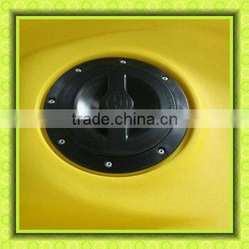 Round kayak storage hatch