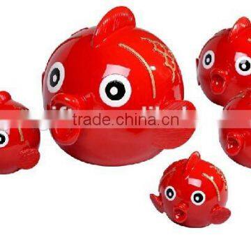 Kissing fish creative goldfish resin piggy bank to paper money