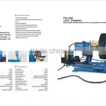 heavy duty truck tire changer Clockwise and anticlockwise rotation of the clamp ronge from 14"-26"