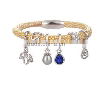 ED034 2016 Endless charm bracelet with magnetic clasp