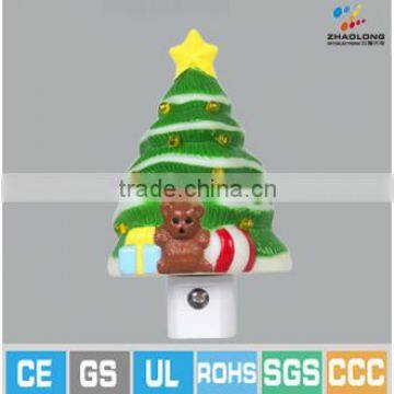 hot sell holiday seasonal chrismas-tree-shaped night light with photo sensor