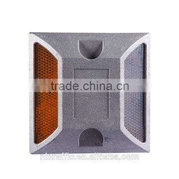 Epoxy and Quartz Sand Filling Roadside Reflective Marker Road Stud photo-5