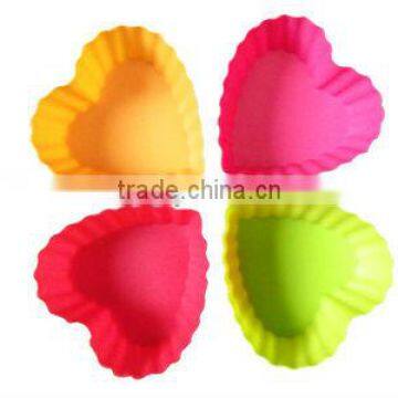 Wholesale colorful heart shape 100% food grade silicone mini cake mould