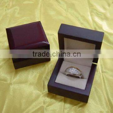 OEM/ODM FSC&SA8000 approved inlaid Wood earring boxs for married