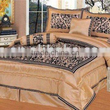 7pcs Polyester Taffeta Comforter Set