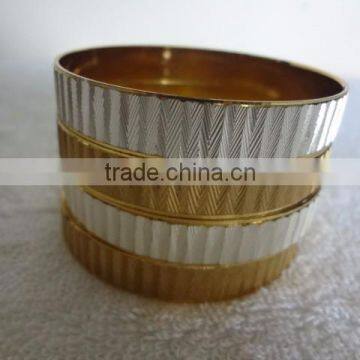 Fancy Metal Bracelet Set photo-3