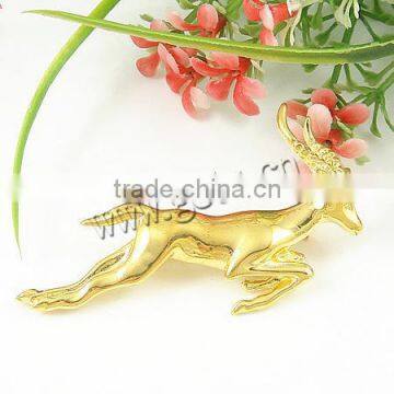 Gets.com zinc alloy deer pin brooch plastic