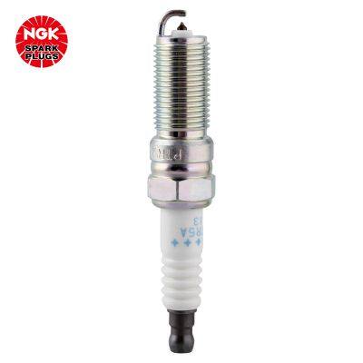 Wholesale Original Genuine NGK Spark Plug Double Platinum PTR5A-13 2467 Car Engine Spark Plug for Cadillac