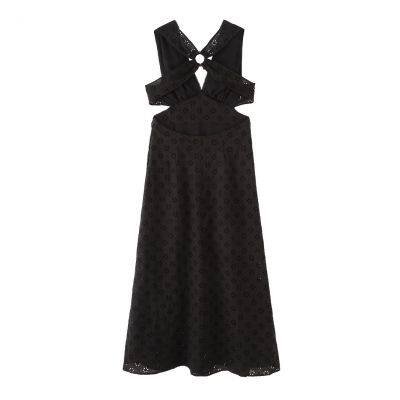 Vestido de verano nuevo en estilo europeo y estadounidense con bordado en relieve y espalda descubierta, colgante del cuello