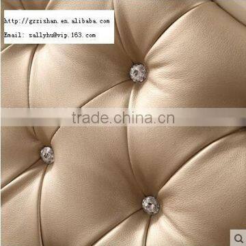 Luxury Carved Bed European Design Made in China photo-5