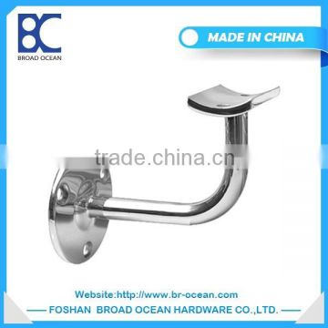 Adjustable handrail brackets for stairs railings