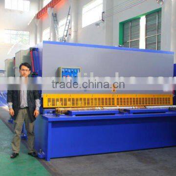 Hydraulic swing beam shearing machine