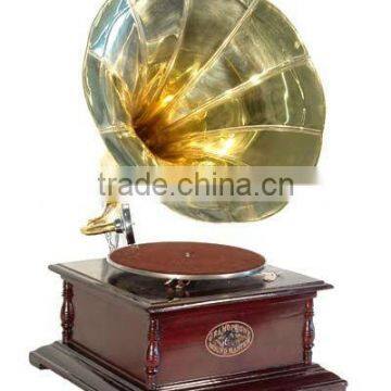 Antique gramophone/ Maharaja Gramophone/ big horn Gramophone