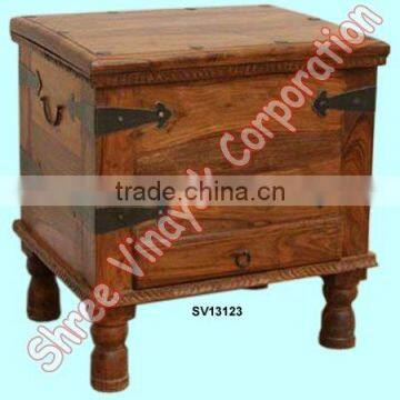 wooden storage boxes,blanket boxes,wooden handicraft furniture,bedroom furniture,home furniture,sheesham wood furniture