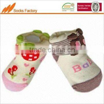 ejkmsh baby jaquard 3D socks with handlinked toe