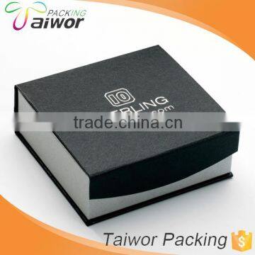 Custom Black Rigid Magnetic Closure Gift Box with high quality