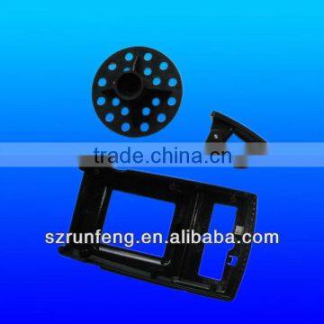 Plastic parts and plastic injection mold