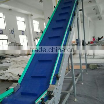 Plastic belt lifting conveyor for different industries