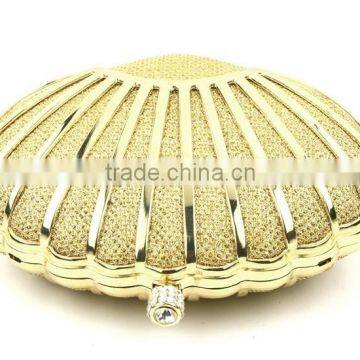 Lady Box Scallpoed Shell Metal Cluth photo-5
