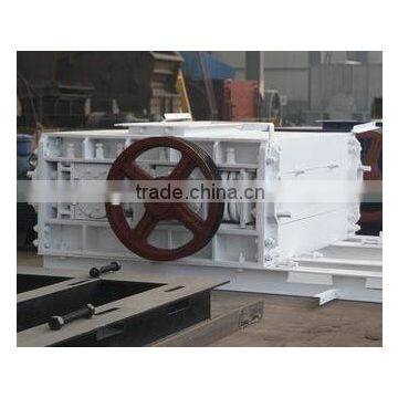 2014 new gold stone crusher/2PG series double roller crusher machine for gold mine