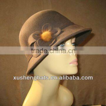 100% fashion wool felt cloche hat with mink ball