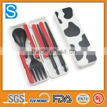 Customize Logo and Color Portable Folding Travel Cutlery Set photo-3