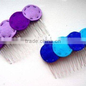 Hair comb with felt flower