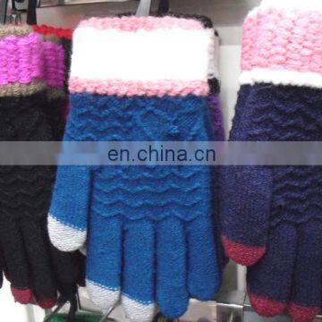 100% acrylic jacquard knitted touch screen gloves, deer or check jacquard