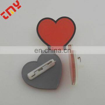 New Design Heart Shape Badge With Lapel Pin For Garments photo-3