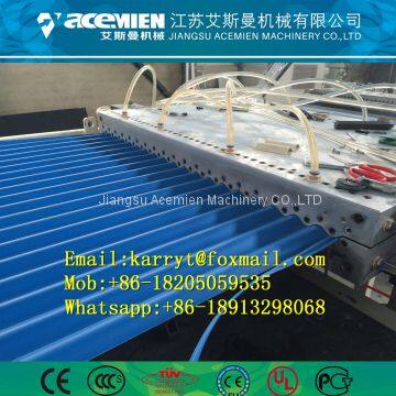 Synthetic resin corrugated roof tile machine