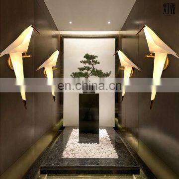 Современная внутренняя лампа для коридора в скандинавском стиле с лампочкой накаливания в форме бумажного журавля для украшения дома photo-5