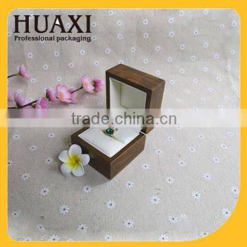 luxury custom wooden ring jewelry gift box wholesale                        
                                                                                Supplier's Choice