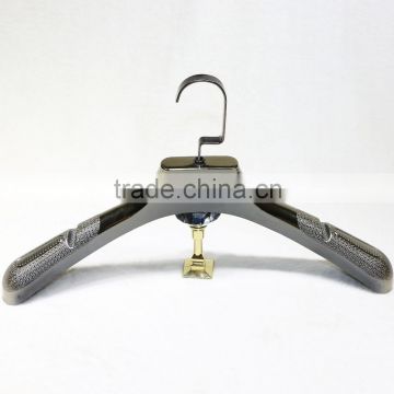 Electroplating brown plastic cloth hanger