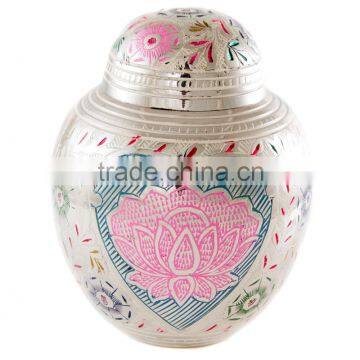 pet urn for ashes