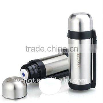 Double wall stainless steel vacuum travel pot