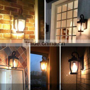 Outdoor Antique Lamp Post Garden Lamp Powered LED Lantern Hanging Outdoor Garden Coach Lantern Lamp photo-3