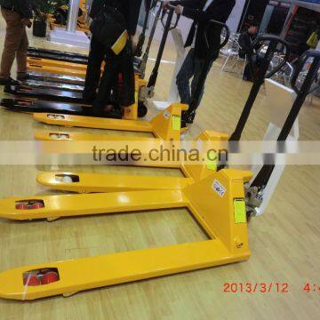 Rough Terrain 2.5 Ton Small Pallet Truck photo-4