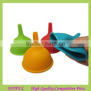 Food Grade Good Kichen Helper Kitchen Mini Silicone Oil Funnel