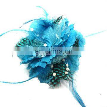 Fashion feather fabric flower brooch