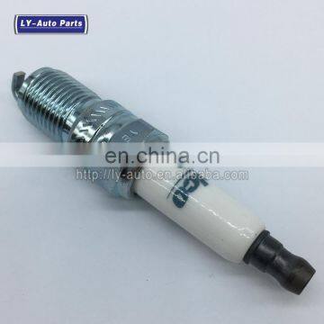 Car Engine SPARK PLUGS PLATINUM OEM 41-962 19299585 41962 For Chevy Silverado GMC Sierra