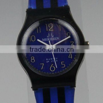 colorful designed quartz plastic watch