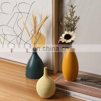 Hot Sales Nordic Morden Creative Morandi Simple Long Neck Flower Arrangement Ceramic Vase For Home Furnishing photo-4