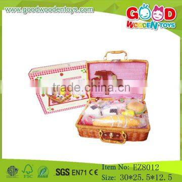 OEM&ODM wooden food toys picnic food set pretend play food toys