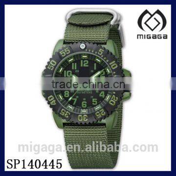 U.S. ARMY POPULAR GREEN NYLON STRAP SPORTY QUARTZ WATCH